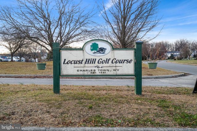 38 LA QUINTA CT, Charles Town, WV 25414
