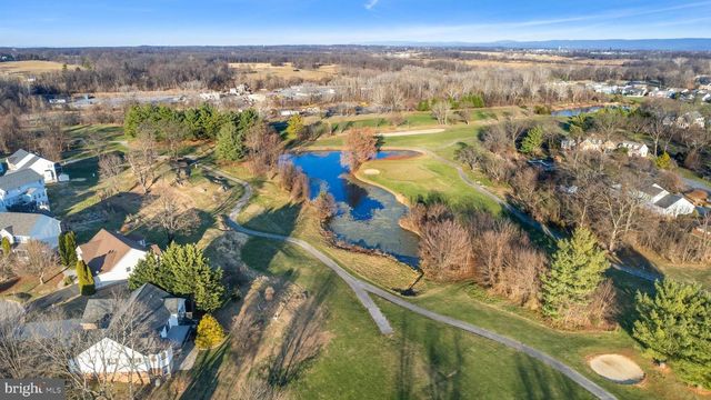 38 LA QUINTA CT, Charles Town, WV 25414
