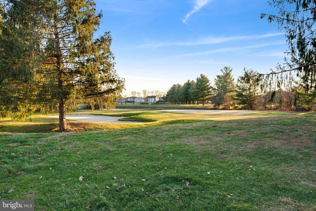 38 LA QUINTA CT, Charles Town, WV 25414