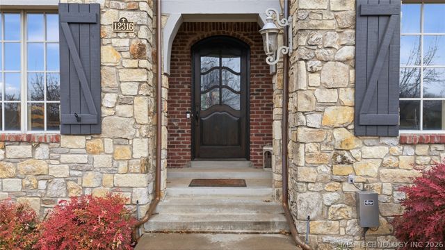 12316 S 16th Street, Jenks, OK 74037