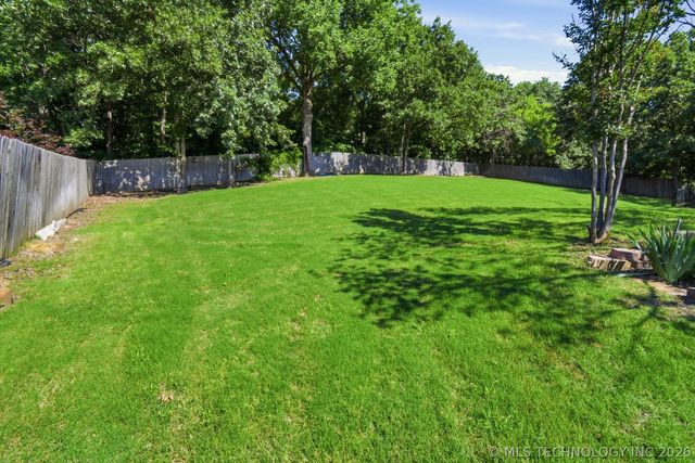 12316 S 16th Street, Jenks, OK 74037