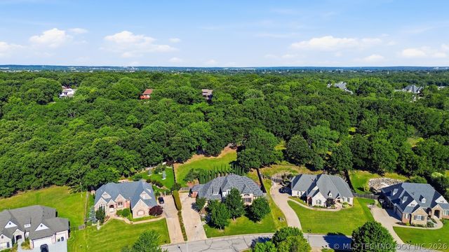 12316 S 16th Street, Jenks, OK 74037