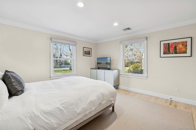 122 Beach Road, Westhampton Beach, NY 11978