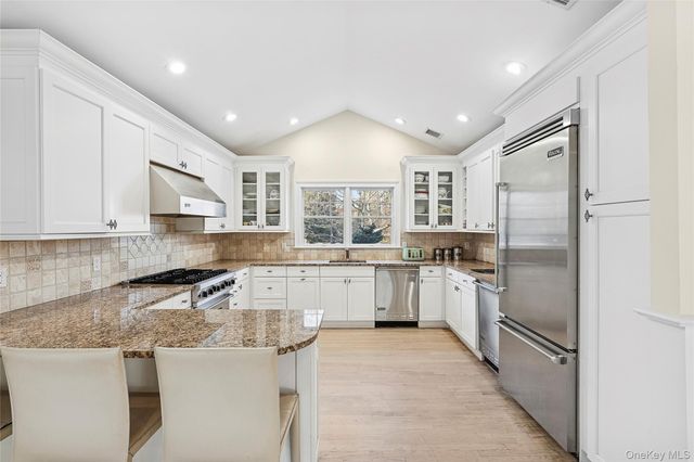 122 Beach Road, Westhampton Beach, NY 11978