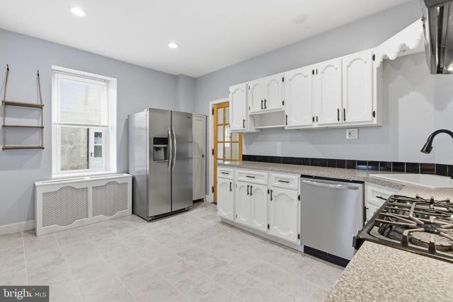 313 E BROADWAY AVE, Clifton Heights, PA 19018
