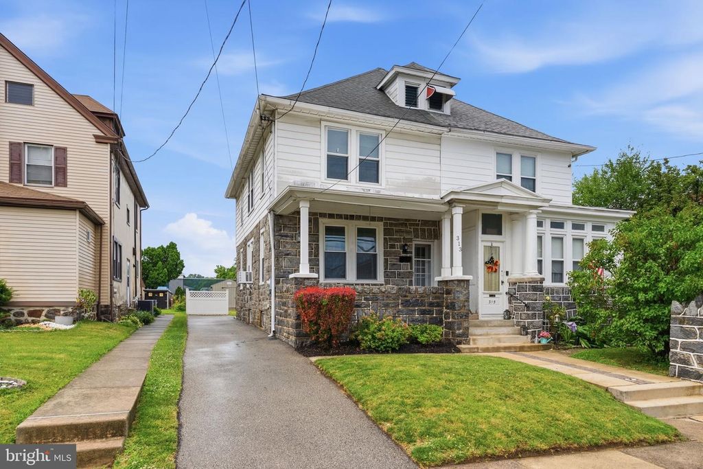 313 E BROADWAY AVE, Clifton Heights, PA 19018