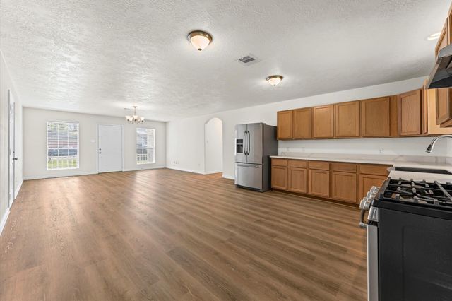 6622 Dillon Drive, Magnolia, TX 77354