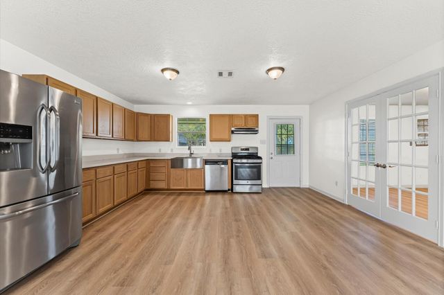 6622 Dillon Drive, Magnolia, TX 77354