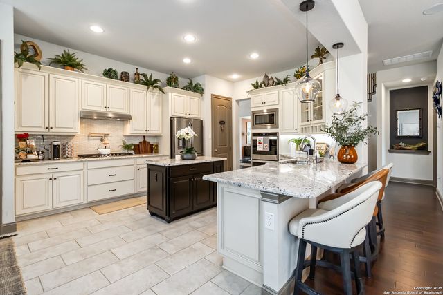 2541 Espenchied, New Braunfels, TX 78132