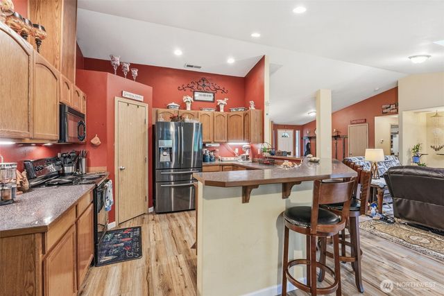 260 Trinity Drive, Castle Rock, WA 98611