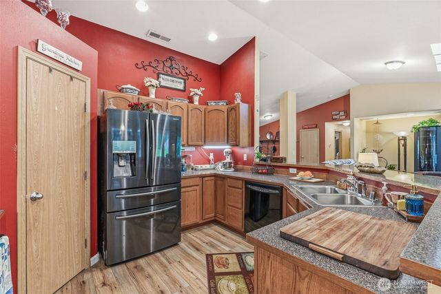 260 Trinity Drive, Castle Rock, WA 98611