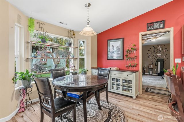 260 Trinity Drive, Castle Rock, WA 98611