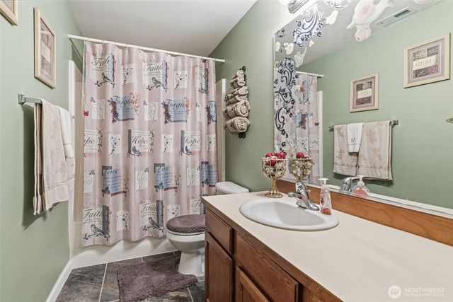 260 Trinity Drive, Castle Rock, WA 98611