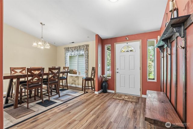 260 Trinity Drive, Castle Rock, WA 98611