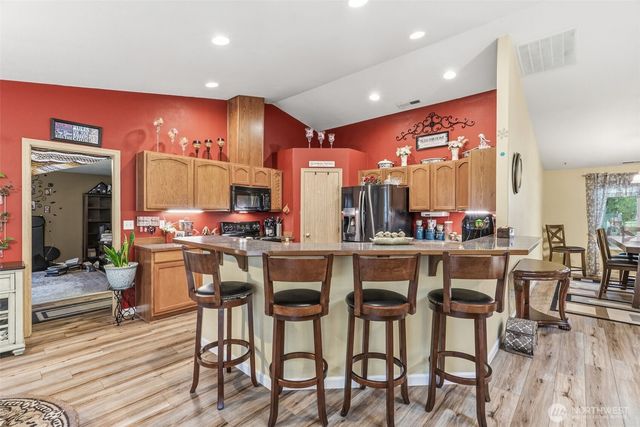 260 Trinity Drive, Castle Rock, WA 98611