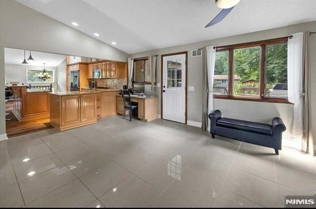 442 Wildwood Road, Northvale, NJ 07647