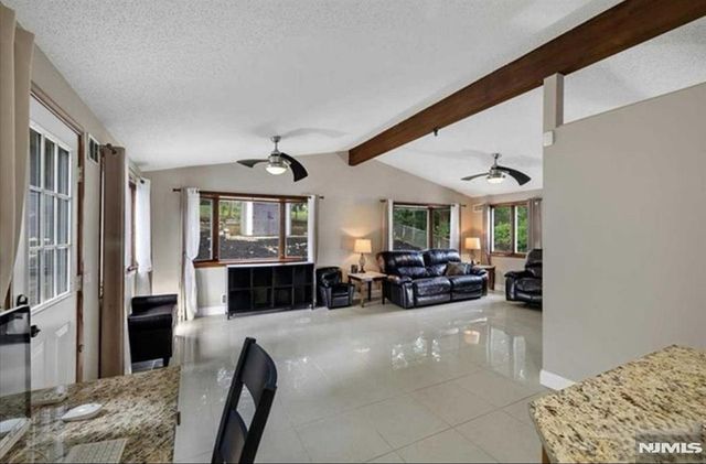 442 Wildwood Road, Northvale, NJ 07647