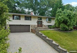 442 Wildwood Road, Northvale, NJ 07647