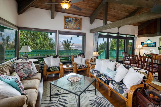 67-421 Waialua Beach Road, Waialua, HI 96791