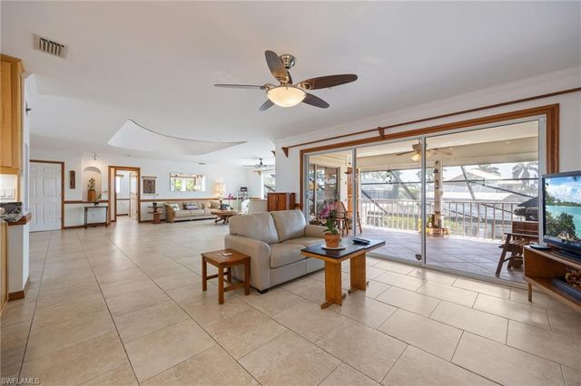 17911 Grey Heron CT, Fort Myers Beach, FL 33931