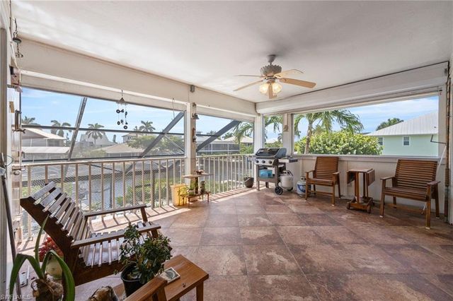 17911 Grey Heron CT, Fort Myers Beach, FL 33931