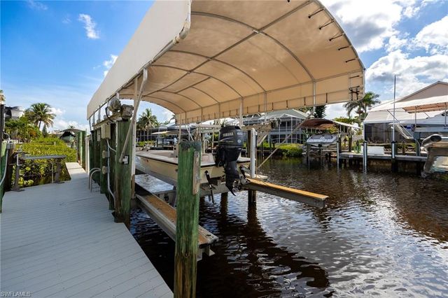 17911 Grey Heron CT, Fort Myers Beach, FL 33931