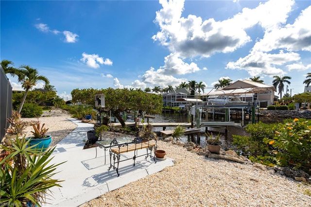 17911 Grey Heron CT, Fort Myers Beach, FL 33931