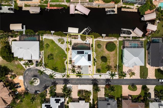 17911 Grey Heron CT, Fort Myers Beach, FL 33931