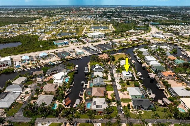 17911 Grey Heron CT, Fort Myers Beach, FL 33931