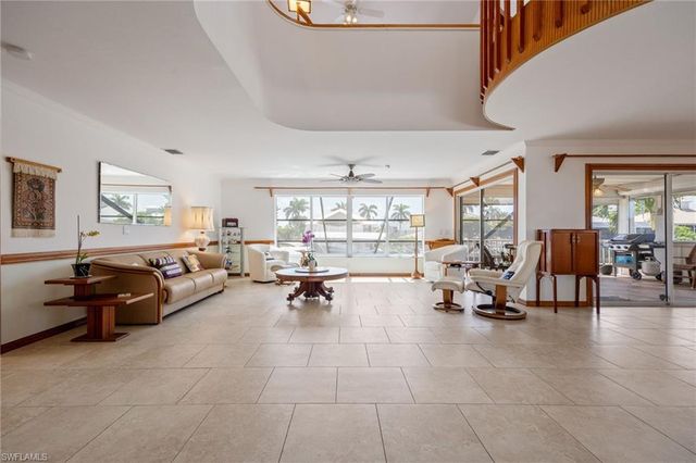 17911 Grey Heron CT, Fort Myers Beach, FL 33931
