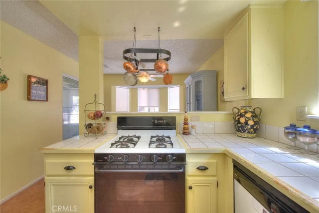 12437 Goldstone, Victorville, CA 92392