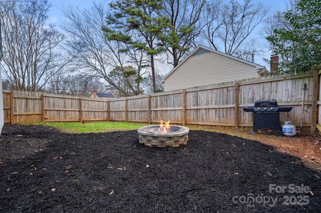 700 Braxfield Drive, Charlotte, NC 28217