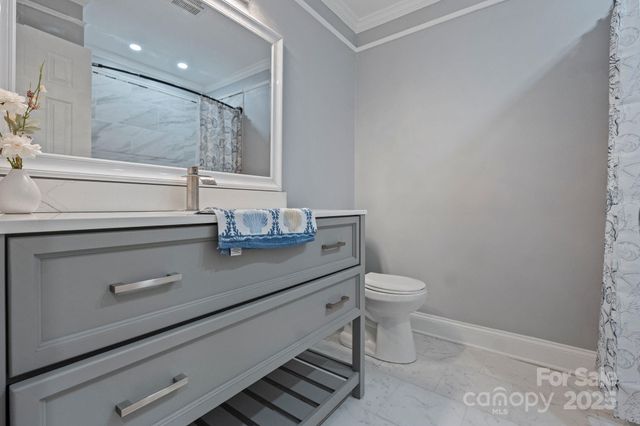 700 Braxfield Drive, Charlotte, NC 28217