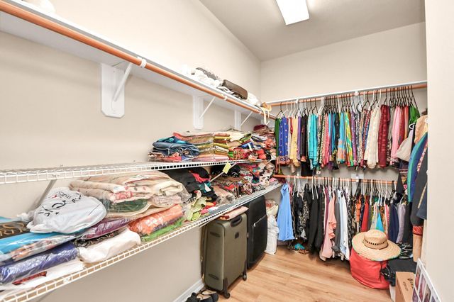 9006 Sunny Brook Lane, Pearland, TX 77584