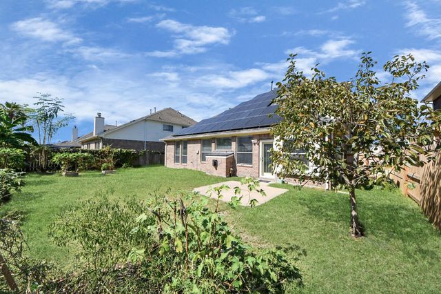 9006 Sunny Brook Lane, Pearland, TX 77584