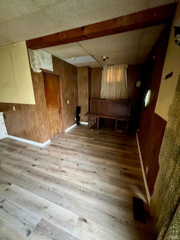 807 N Fourth Avenue, Evansville, IN 47710