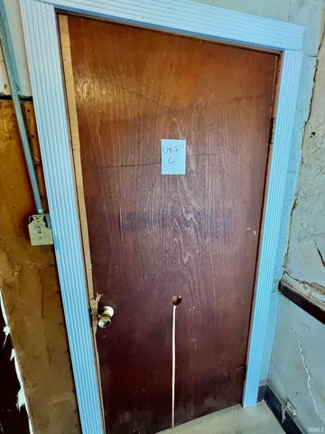 807 N Fourth Avenue, Evansville, IN 47710