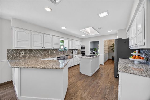 807 Lake Meadows Circle, Rockwall, TX 75087