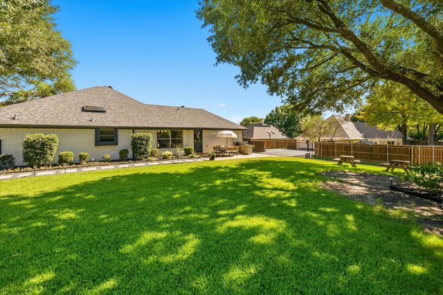 807 Lake Meadows Circle, Rockwall, TX 75087