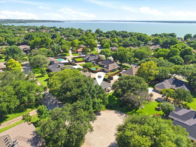807 Lake Meadows Circle, Rockwall, TX 75087