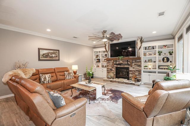 9025 DIAMOND RIDGE Drive, Benton, AR 72019