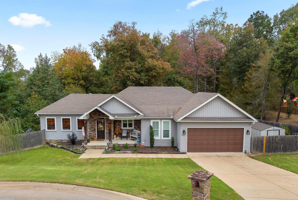 9025 DIAMOND RIDGE Drive, Benton, AR 72019