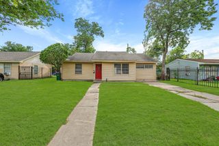 6314 Crestville Street, Houston, TX 77033