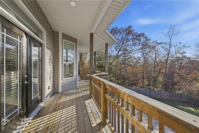 2 James Lane, Bella Vista, AR 72714