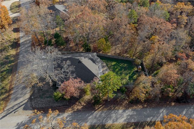 2 James Lane, Bella Vista, AR 72714