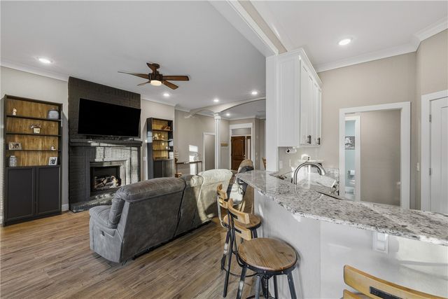 2 James Lane, Bella Vista, AR 72714