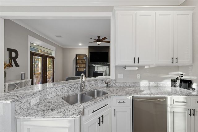 2 James Lane, Bella Vista, AR 72714