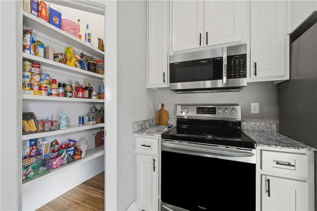 2 James Lane, Bella Vista, AR 72714