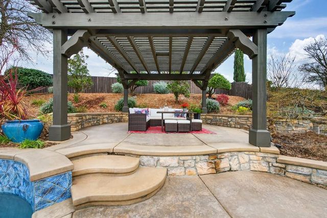 1409 W Colonial Pkwy, Roseville, CA 95661