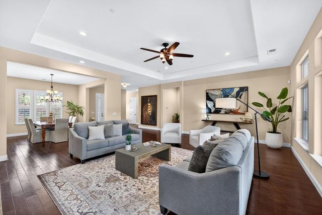 1409 W Colonial Pkwy, Roseville, CA 95661